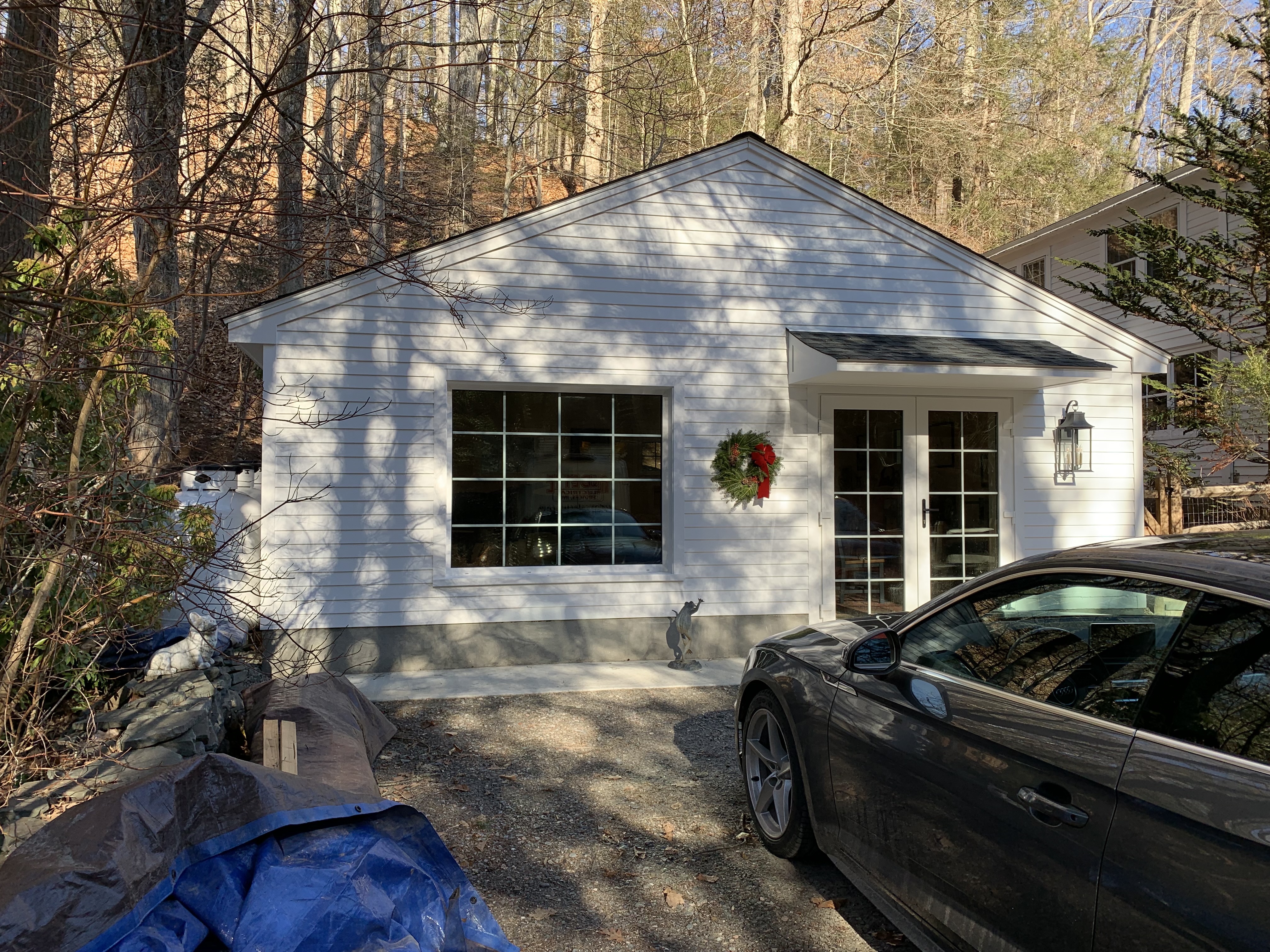 Building photograph for 35 OLD MILL RD