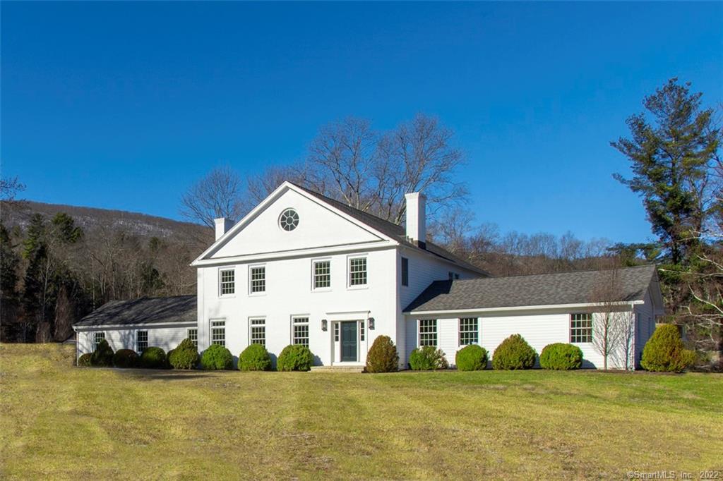 Building photograph for 476 UNDERMOUNTAIN ROAD