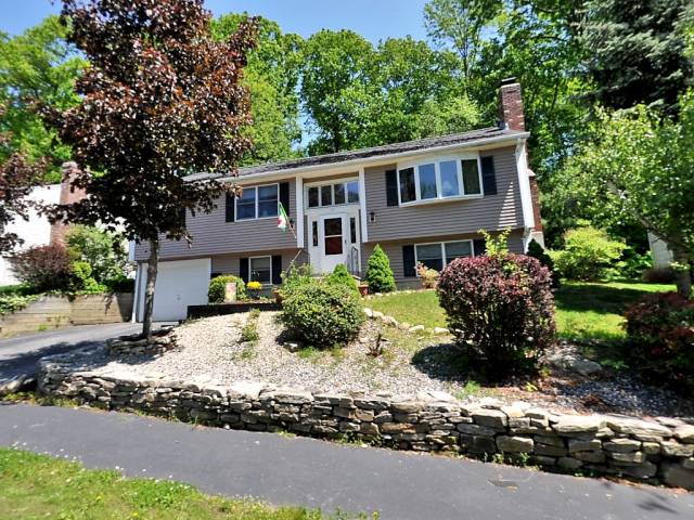 77 DARNELL RD  