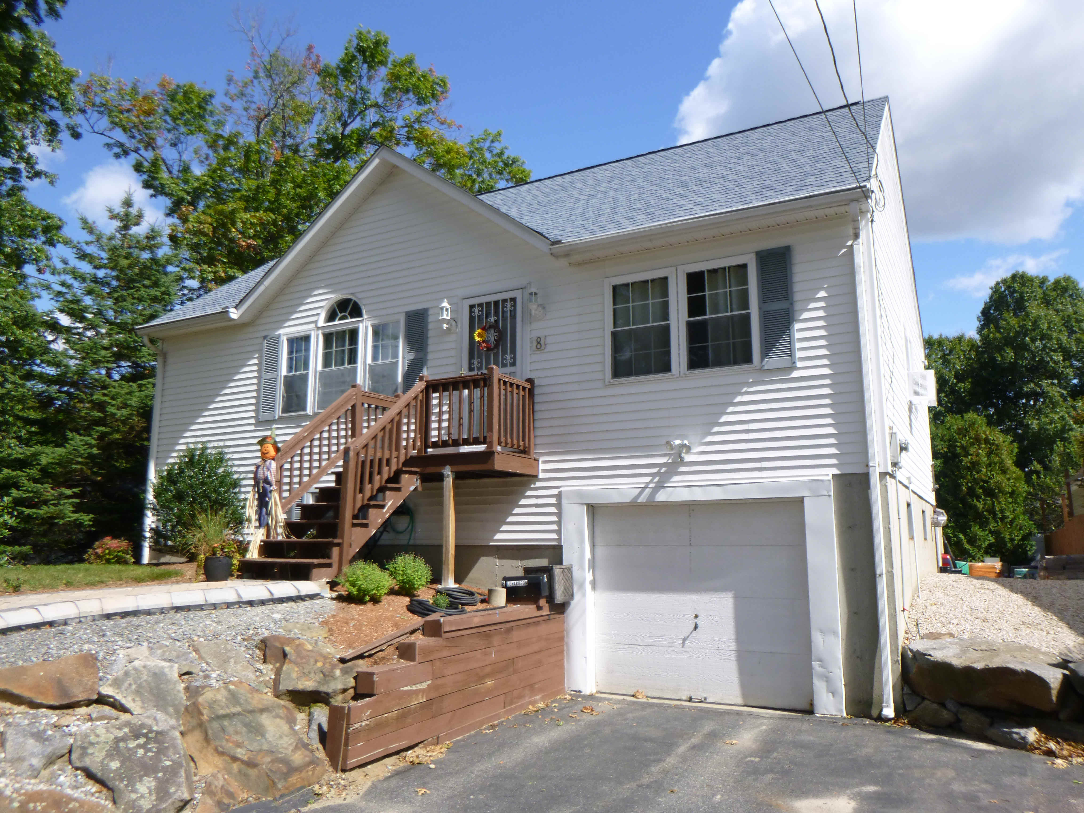 8 POLLOCK St  