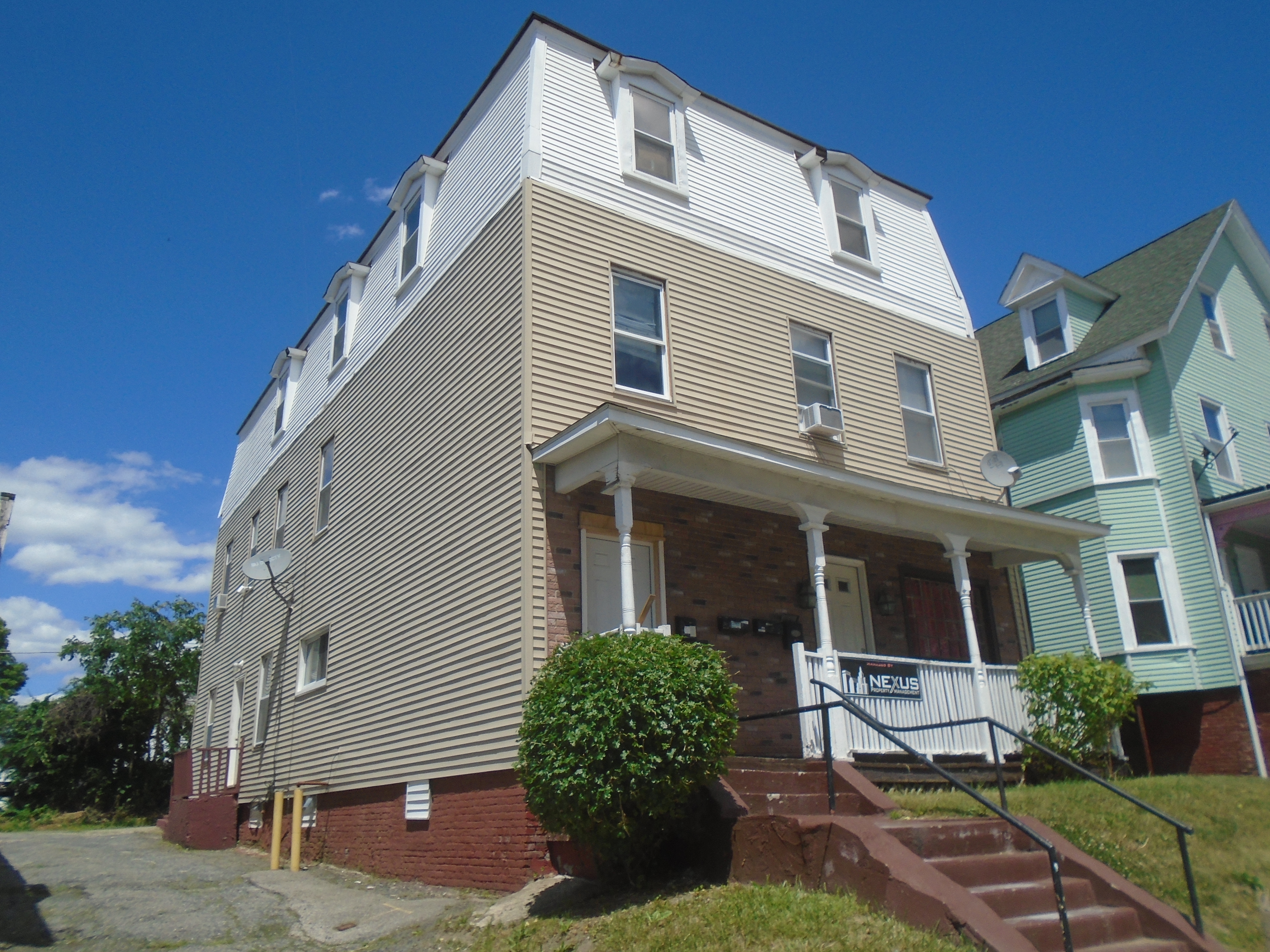 241 PLEASANT St  
